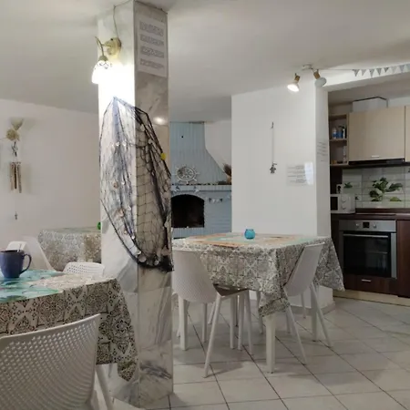 Simada Blue בית הארחה 3*